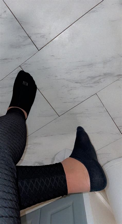 I love black ankle socks🖤 : r/BlackAnkleSocks