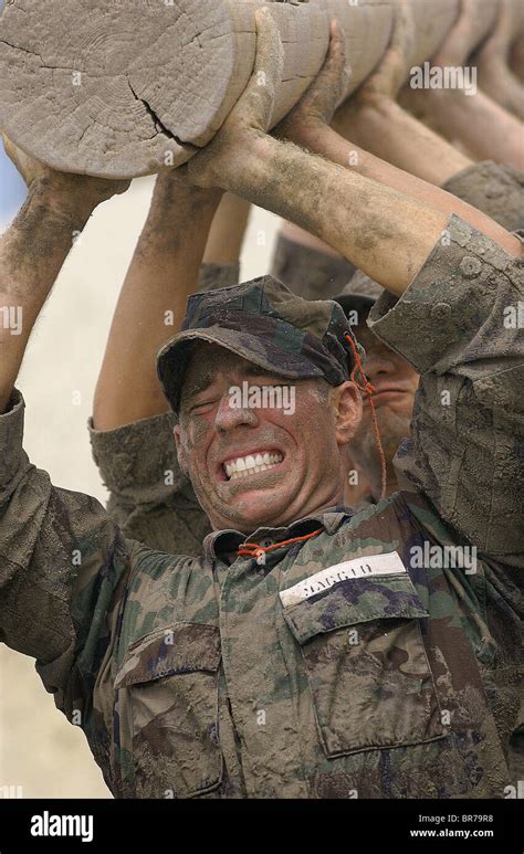 Navy seals workout hi-res stock photography and images - Alamy