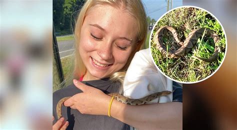 Questa Ragazza Pensava Di Aver Catturato Una Biscia Ma Era Un Serpente