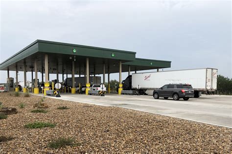 Border Patrol holds ribbon-cutting for new Falfurrias checkpoint ...