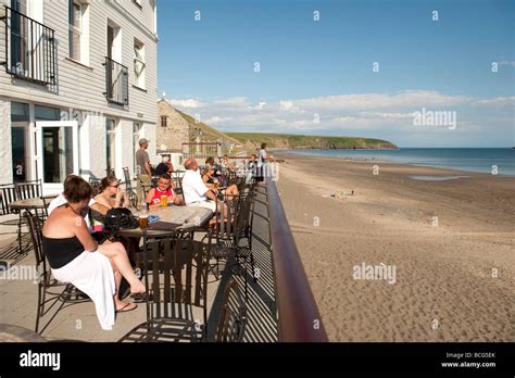 Aberdaron village hi-res stock photography and images - Alamy