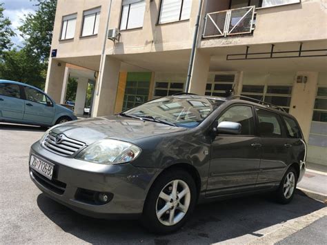 Toyota Corolla Wagon 1 6 VVT I 2004 God