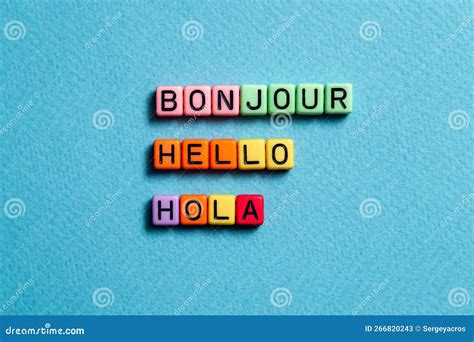 Concepto De Palabra Bonjour Hola Hola Hola En Cubes Imagen De Archivo