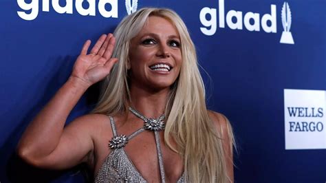 It S Britney Bitch Spears Queda Libre Su Padre Renuncia A Ser Su