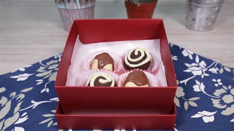 Trufas De Chocolate Blanco Y Chocolate De Leche Neucober Chocolat