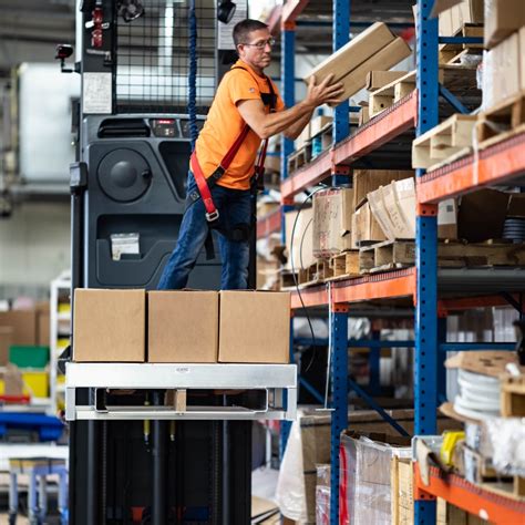 Efficient Forklift Order Picking Platforms Strong Lightweight