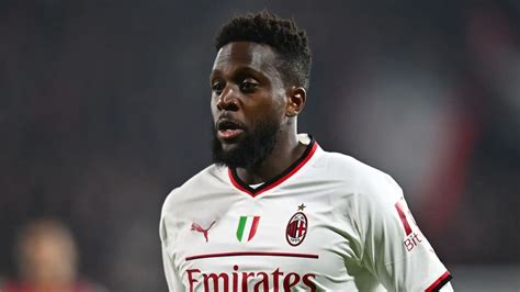 Milan Colpo Di Scena Per Divock Origi Resta In Serie A