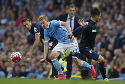 MANCHESTER CITY VS WEST HAM UNITED The Citizen Tumbang Di Kandang