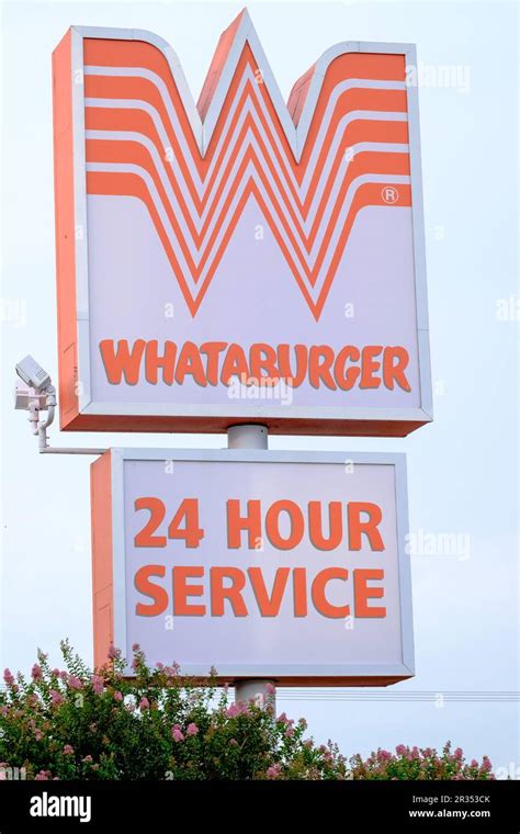 Whataburger Signage Hi Res Stock Photography And Images Alamy