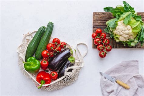 shop  healthy meals   budget love  salad