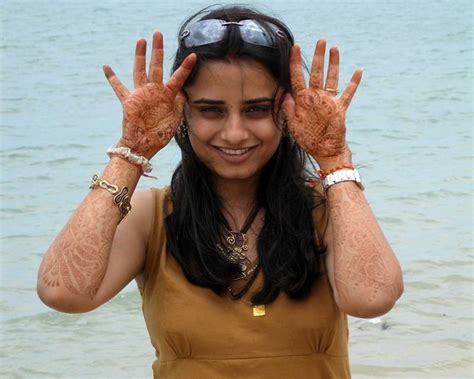 Desi Aunty Pic Bikini World