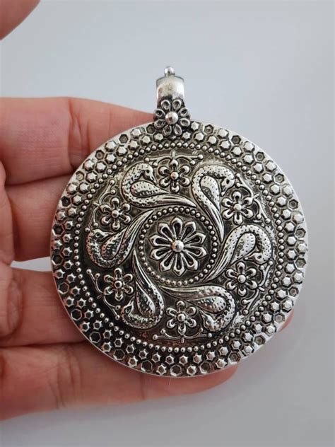 Tibetan Silver Large Bohemia Boho Medallion Carved Wave Round Charm