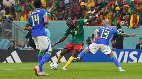 Coupe Du Monde De La Fifa Le Cameroun Bat Les Favoris Mais Est