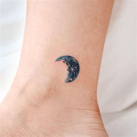 Tatuagens De Lua Pequena - 70 ideias de tatuagem de lua repletas de significados místicos - Foto ...
