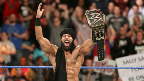 Wwe Xia Li Jinder Mahal E Xyon Quinn Licenziati Durante La Messa In