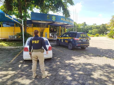 Carro furtado é recuperado pela PRF em Barra Mansa Informa Cidade