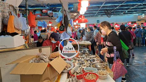 香港仔早上魚市場的人群 Crowds At The Morning Fish Market In Aberdeen 南區 Southern