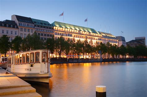 We turned the light on at Fairmont Hotel Vier Jahreszeiten in Hamburg ...