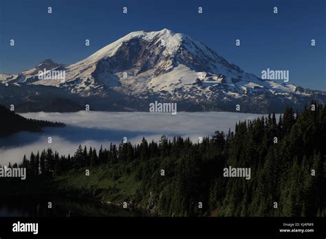 Mt Rainier From Above Summit Lake Stock Photo Alamy