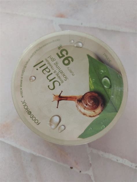 Snail soothing gel, Beauty & Personal Care, Face, Face Care on Carousell