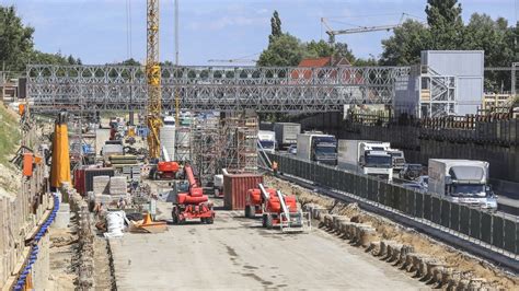 Trotz Baustellen Hamburg Investiert Zu Wenig Im Stra Enbau