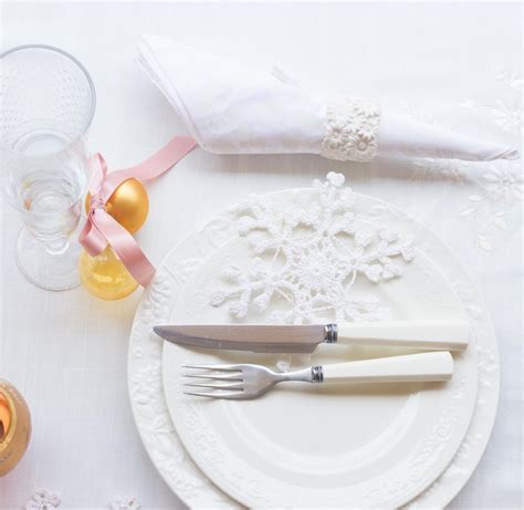 Premium Photo | Tableware set