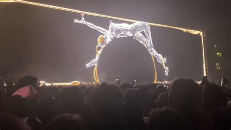 BEY Z fan account on Twitter notice how the fembot beyoncé tits firing bullets to the beat