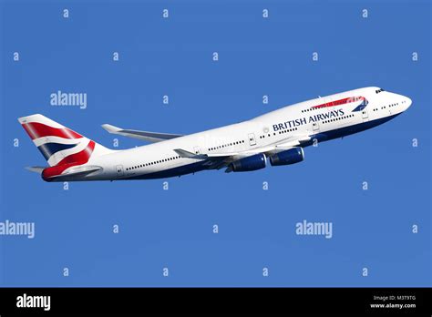 British Airways Boeing 747 400 Flugzeuge Fotos Und Bildmaterial In