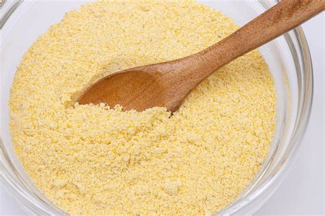 Difference Between Cornstarch And Corn Flour Compare The Difference Between Similar Terms