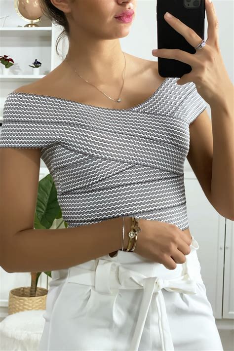 Crop Top Noir Col Bateau Crois Au Buste