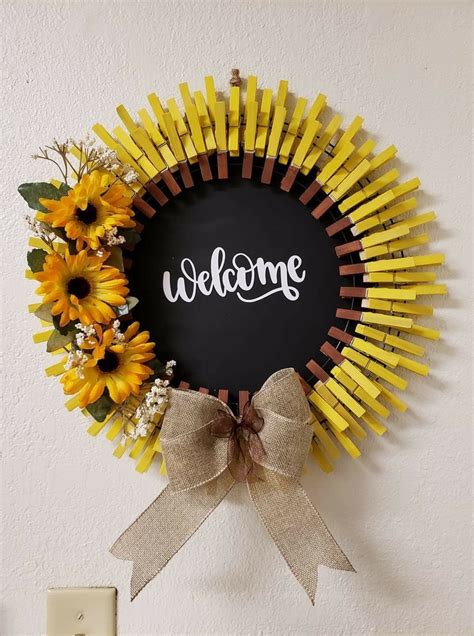 Door Hanging Sunflower Wreath Diy Clothespin Diy Crafts Clothes Pin