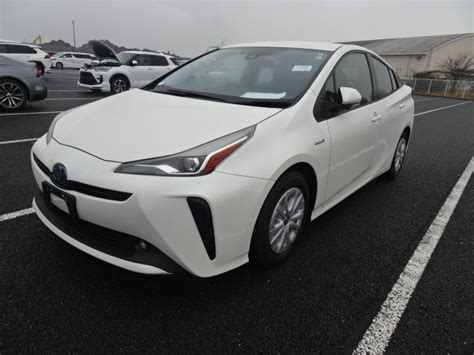 Toyota Prius Zvw Gari Import Stock