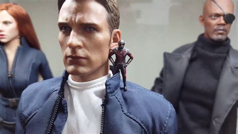 Hot Toys Figures Marvel Collection Update Youtube