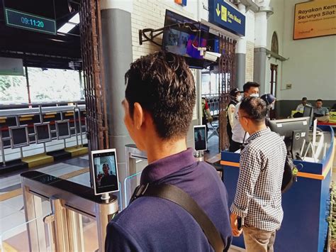 Mantap Penerapan Face Recognition Di Daop 3 Cirebon Boarding Kini