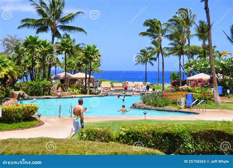 Maui beach resort editorial image. Image of getaway, kaanapali - 25758265