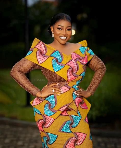 Pin By Kitendi By Tity Konde On Tenue Africaine African Fashion