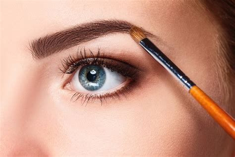 Beauté 3 conseils pour dessiner ses sourcils Pratique fr