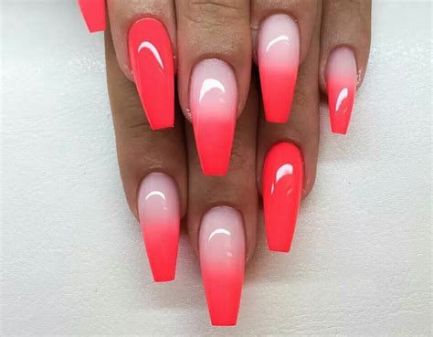 Coffin Nails Ombre Red