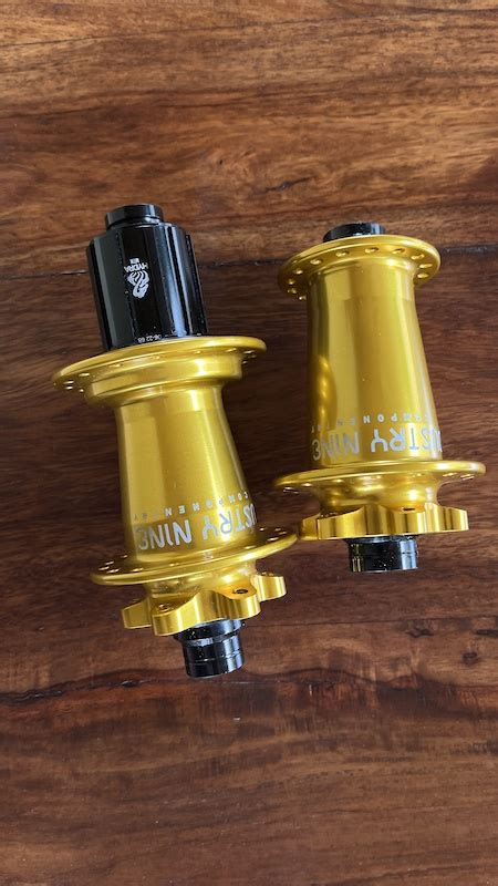 2022 Industry Nine Hydra Boost Shimano GOLD 6Bolt HG For Sale