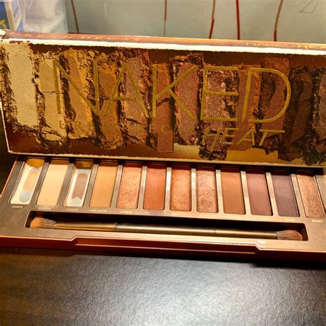 Urban Decay 眼影盤 Naked Heat Palette 二手 已保留 蝦皮購物