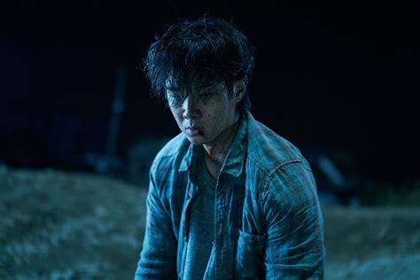 Revue Netflix K Drama A Killer Paradox Choi Woo Shik Embrasse Son