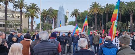 Presidio Per La Pace In Piazza Giorgini Palestina Libera Fermate Il