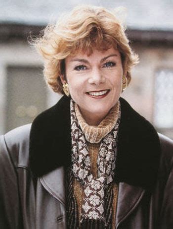Briony Mcroberts Biography And Movies