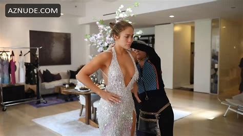 FASHION MOMENTS NUDE SCENES AZNude