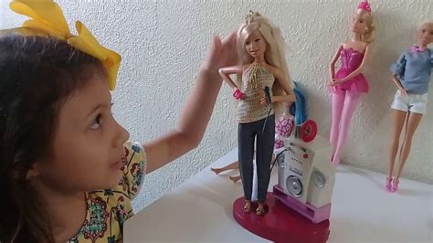 
Descubra o Mundo Mágico da Barbie Cantora: Um Guia Definitivo