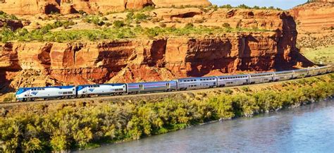 
Exploring the Iowa Zephyr: A Comprehensive Journey into Rail Travel's Legacy