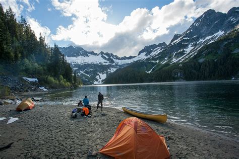 
Lake Tent: The Perfect Escape for Unforgettable Lakeside Adventures