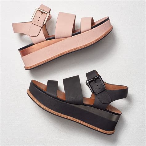 
The Ultimate Guide to Naturalizer Sandals for Women: Elevate Your Summer Style and Comfort