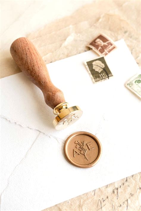 
The Ultimate Guide to Wax Seals: Enhance Your Correspondence with Style and Authenticity