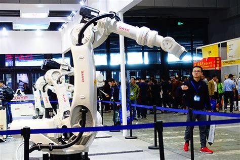 
Unleash the Power: Meet the Largest Industrial Robots on the Market
